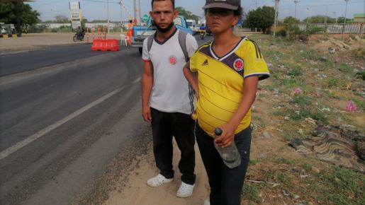 Caminantes venezolanos retornando a Colombia 